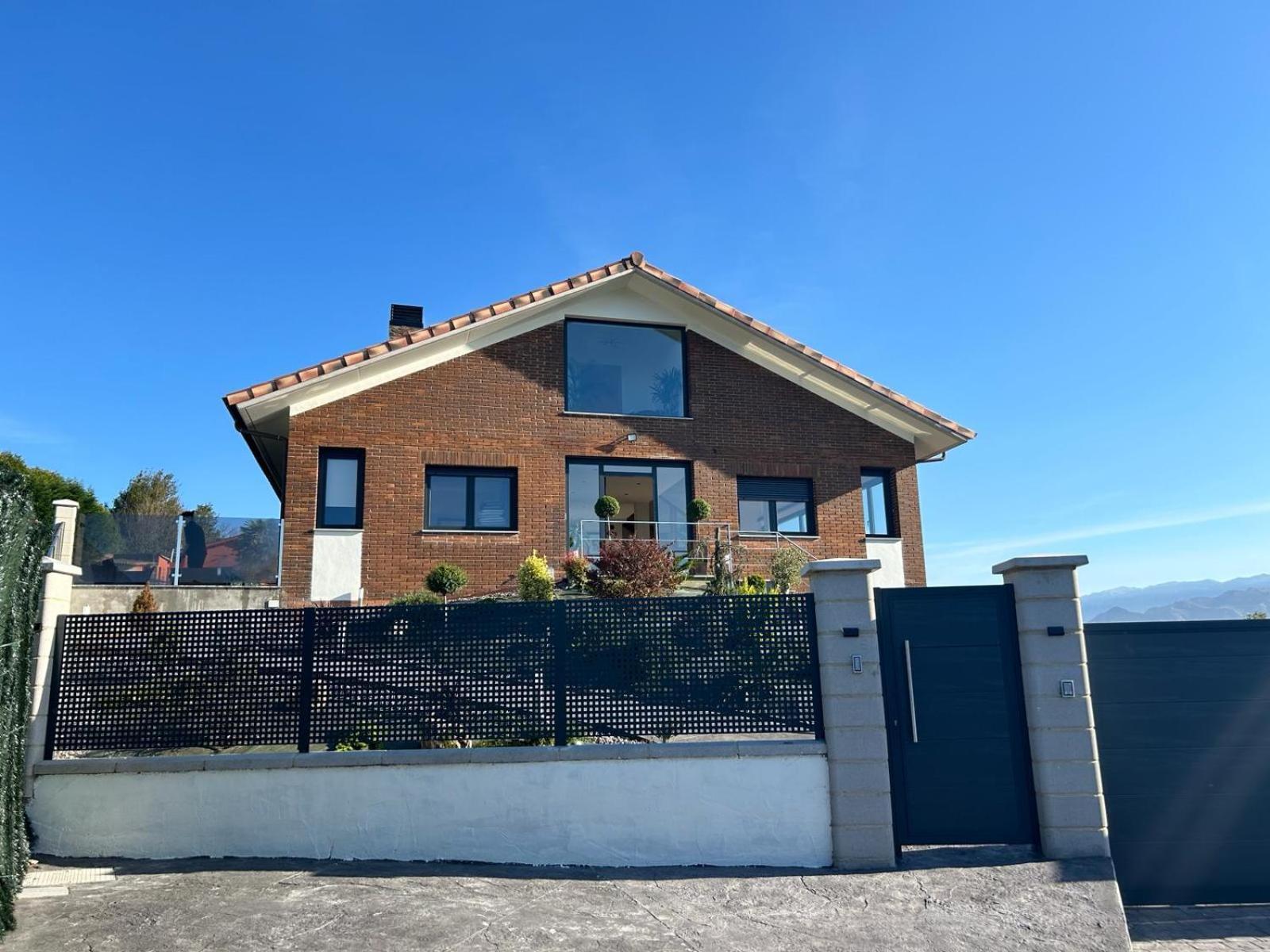 Villa Los Corzos Oviedo Esterno foto